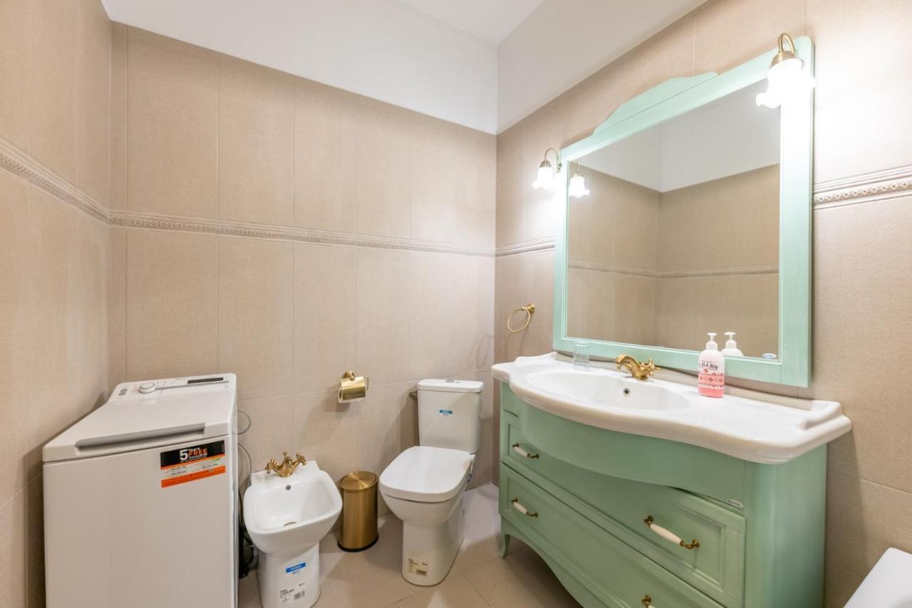 Cozyflat In The Central Арад Екстериор снимка