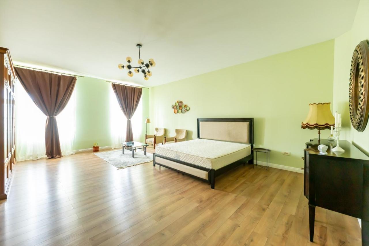 Cozyflat In The Central Арад Екстериор снимка