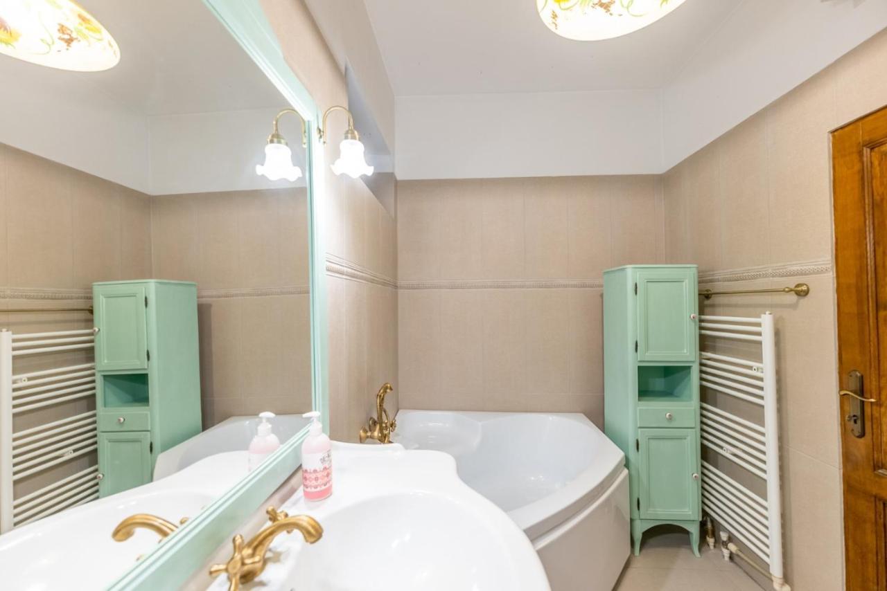 Cozyflat In The Central Арад Екстериор снимка